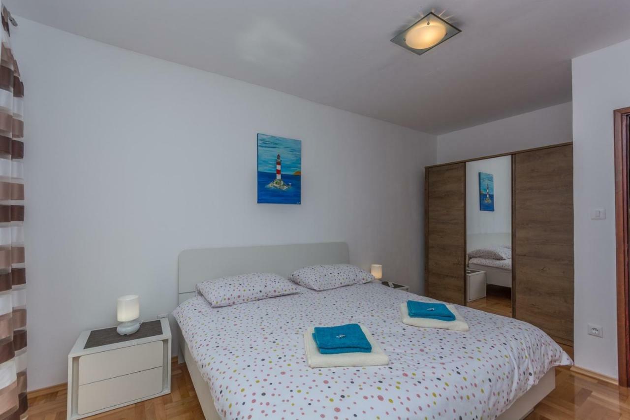 Apartments Radmila Пореч Екстериор снимка